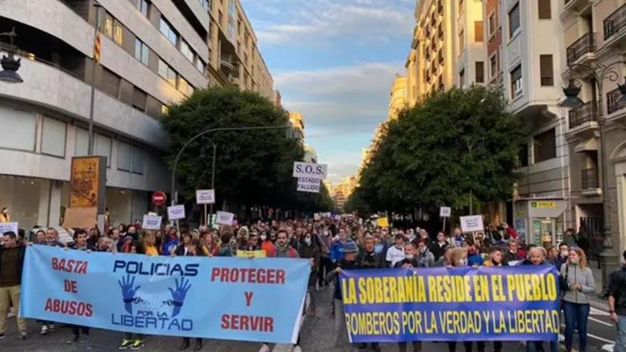 La manifestación celebrada este sábado en la calle Colón de València.