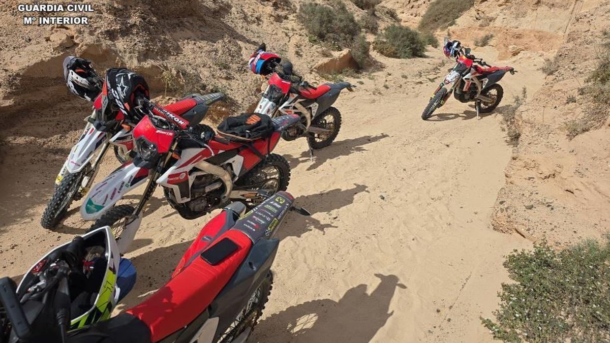 La Guardia Civil descubre varias empresas "ilegales" de excursiones en moto por zonas protegidas de Fuerteventura