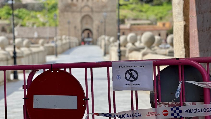 Toledo inspecciona sus puentes peatonales como medida de precaución tras el derrumbe del de Talavera