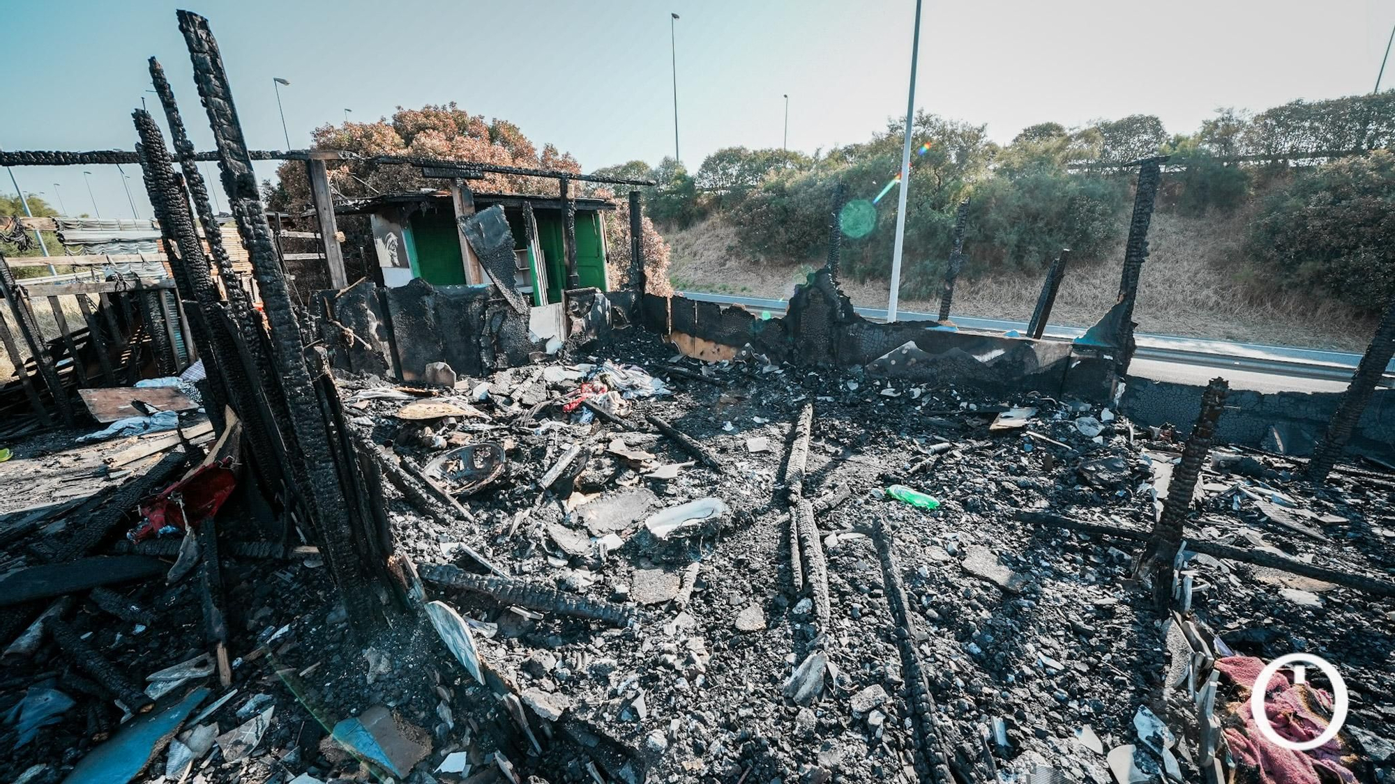 Asentamiento afectado tras el incendio que arrasó varias chabolas