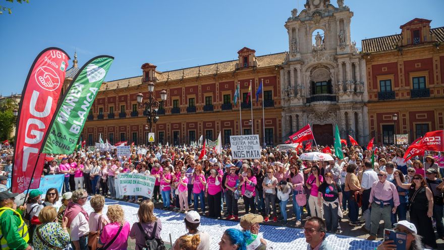 Las protestas sanitarias contra Moreno en las ocho capitales andaluzas zarandean la campaña y activan a las izquierdas