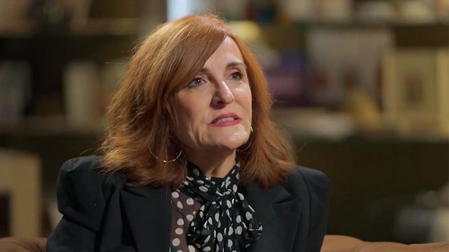 Elvira Lindo sorprendió a Risto al revelar su etapa en Telecinco firmando con seudónimo: "Había mucho vicio"