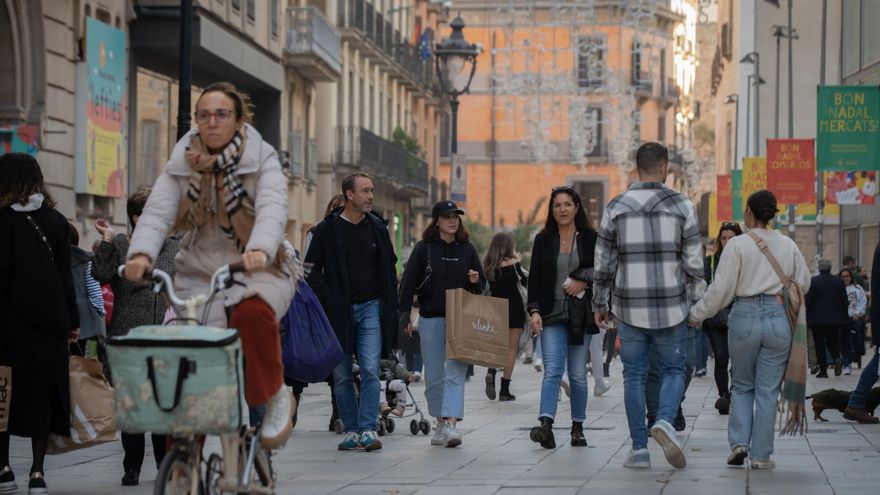 Asturias sigue la tendencia al alza y gana 2.504 habitantes en el tercer trimestre del año gracias al 'tirón' de los extranjeros