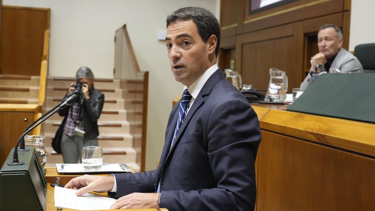 Pradales adelanta en el Parlamento Vasco que la partida que más crecerá en los presupuestos de 2026 será la de Vivienda