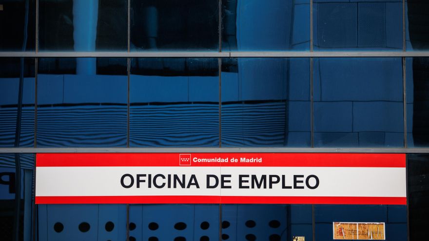 Los trabajadores del SEPE se desesperan con el nuevo sistema informático: "Está caído cada dos por tres"