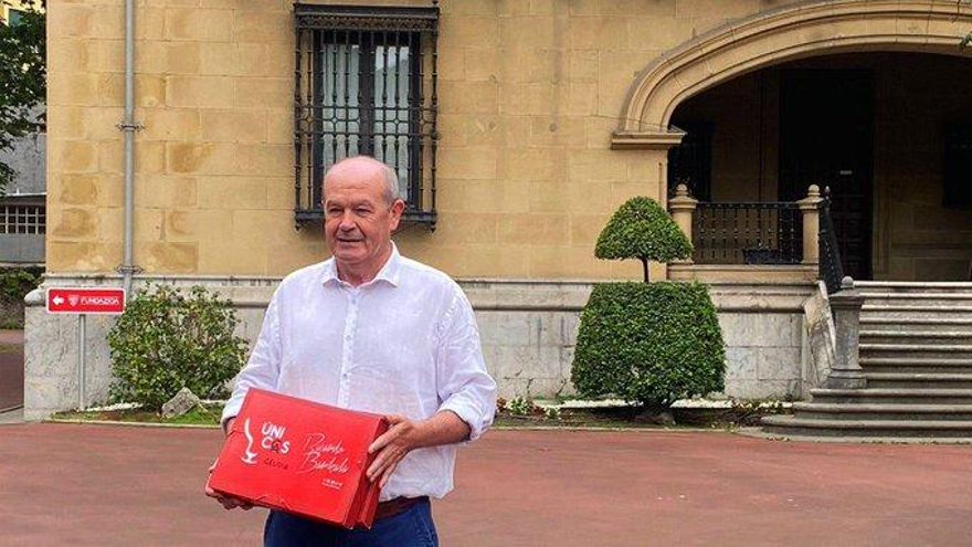 Ricardo Barkala en la presentación de los avales.