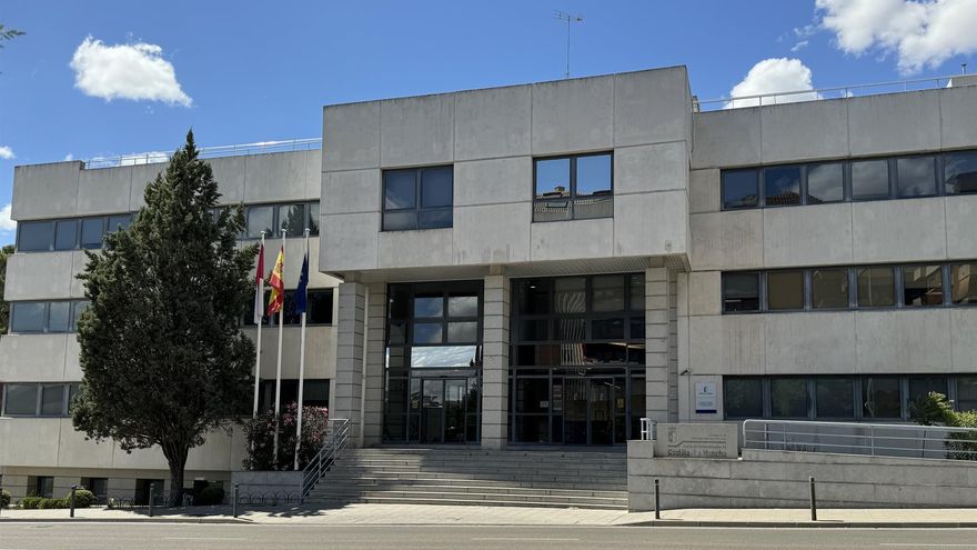Castilla-La Mancha aprueba el nuevo convenio colectivo para sus funcionarios: se beneficiarán más de 7.500 trabajadores