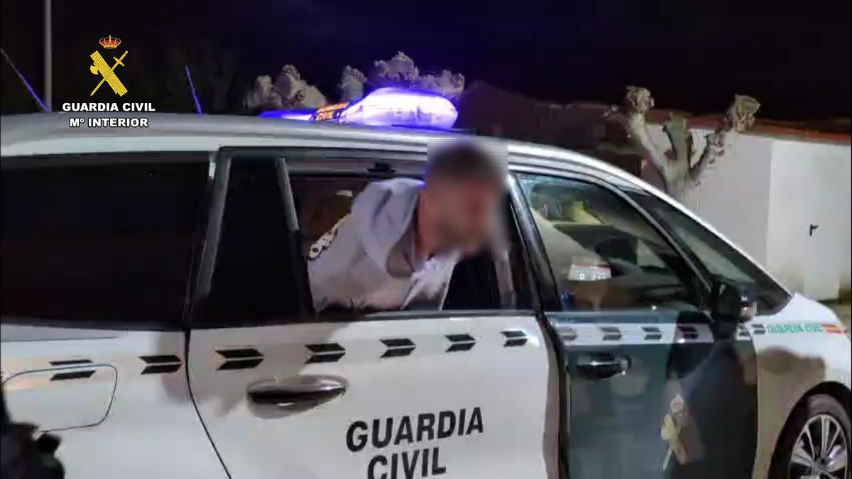 Detención de un joven en las fiesta de Rincón de Soto