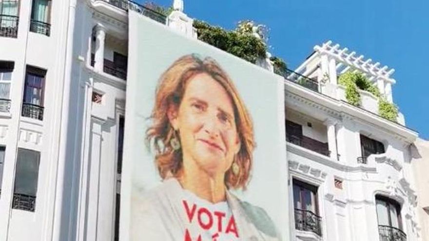 Foto del vídeo de campaña del PSOE en la calle Génova.