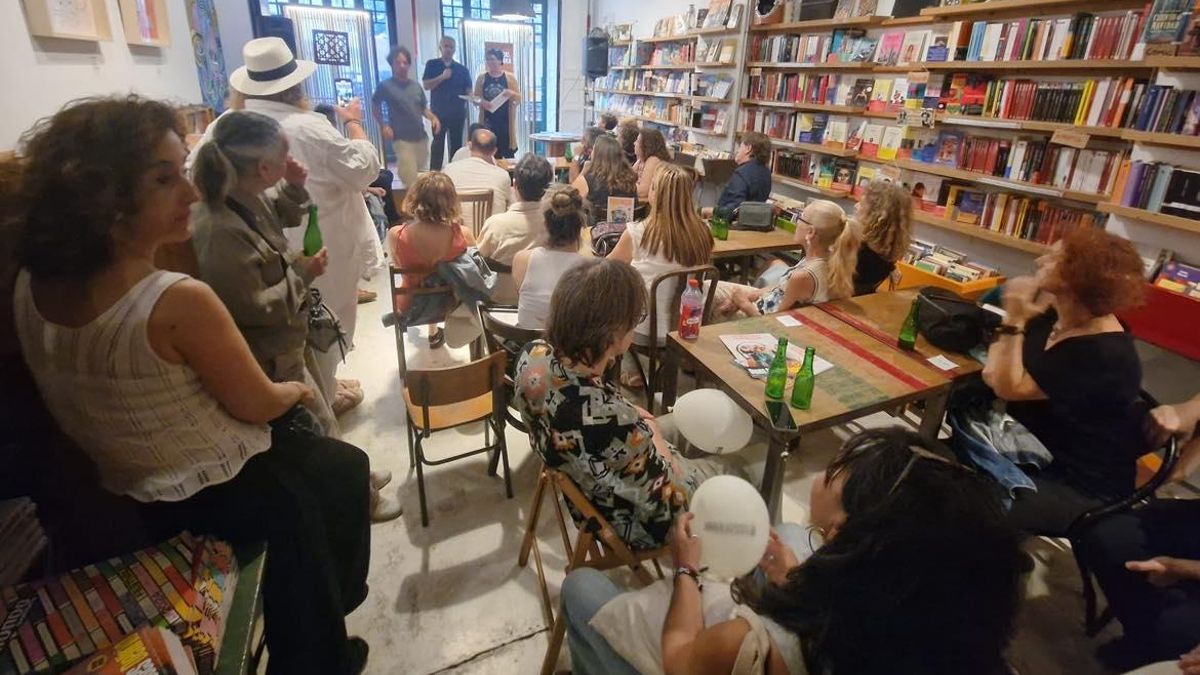 Taller en uno de los locales participantes en Russafart.