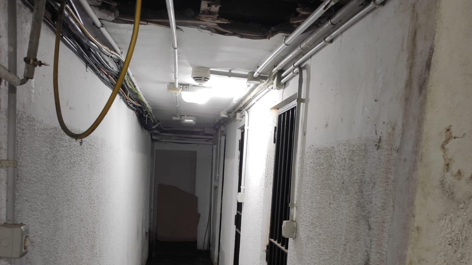 Galería de la planta-sótano del Ayuntamiento de Santander.