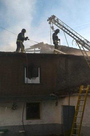 Incendio en Valduvieco. / Foto: Bomberos de León