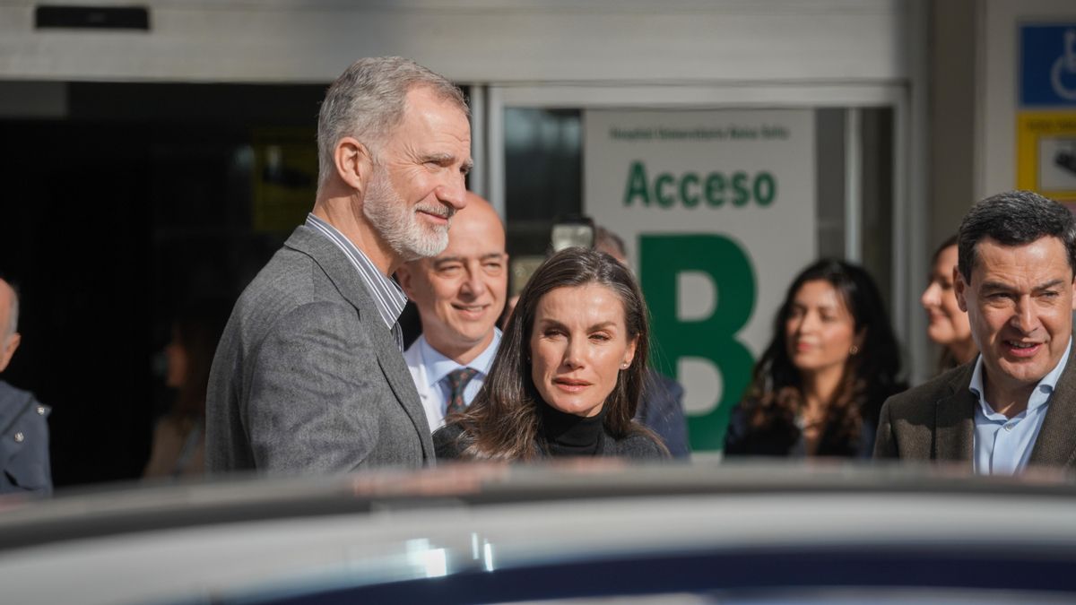 Llegada de los Reyes Felipe y Letizia al Hospital Reina Sofía