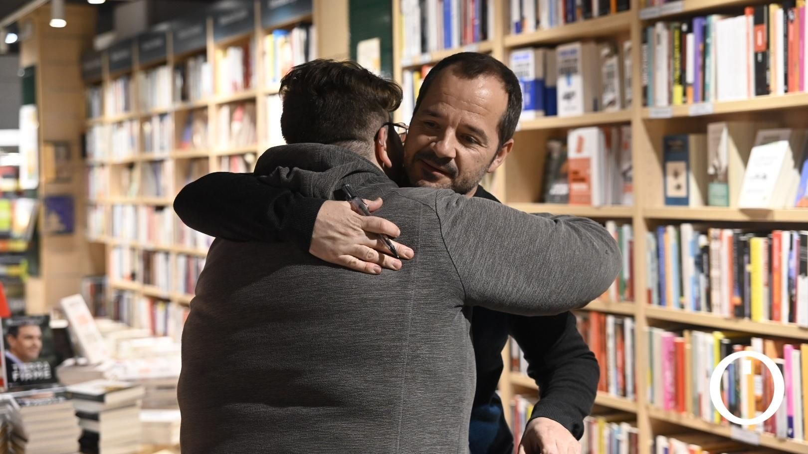 Firma de libros de Ángel Martín en Córdoba