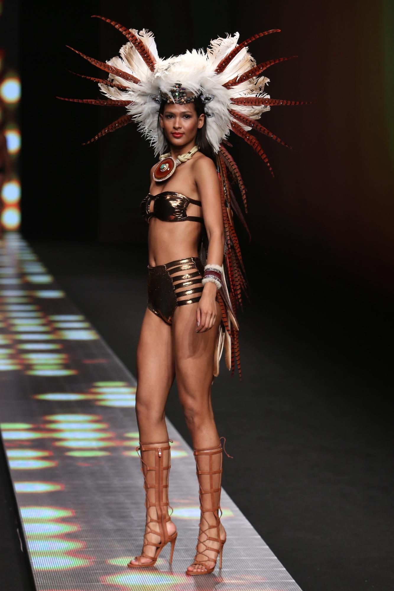 Desfile de Alida Domínguez en GC Moda Cálida (Alejandro Ramos)