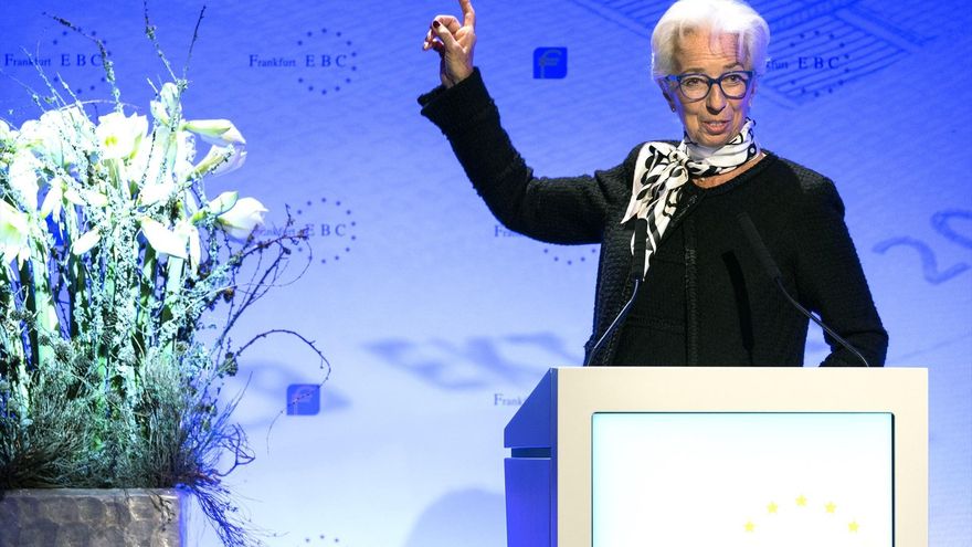 El frenazo de la economía abre las primeras grietas en el BCE por la subida de tipos de interés