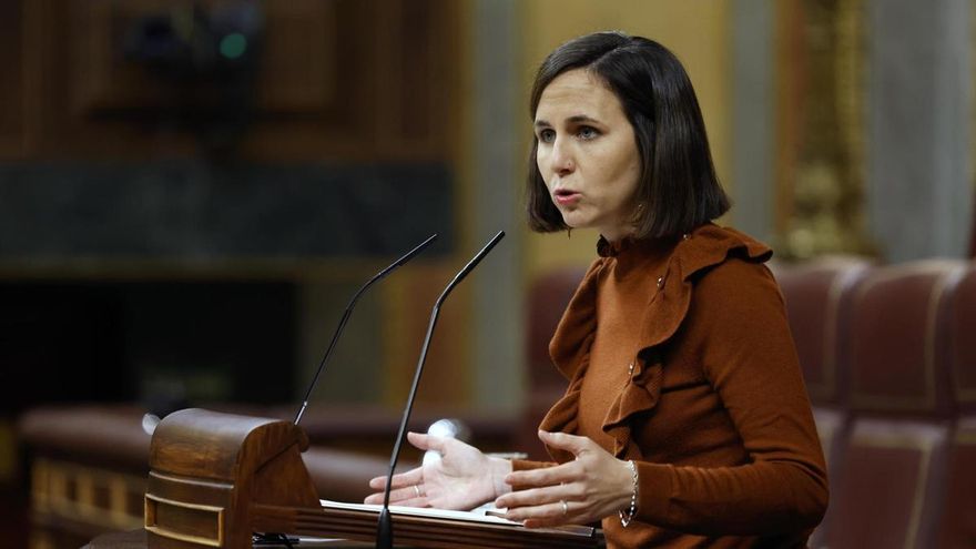 La líder de Podemos, Ione Belarra, interviene durante la sesión de control al Gobierno este miércoles en el Congreso.