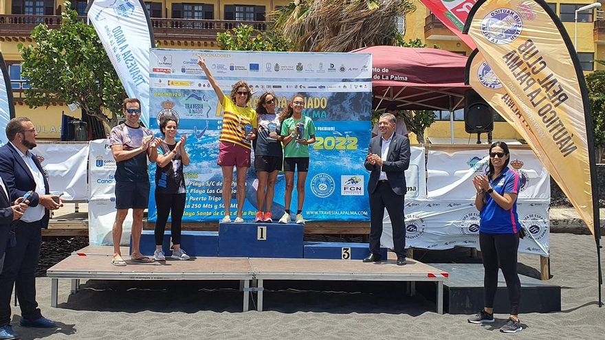 Pódium general femenino 4 km.