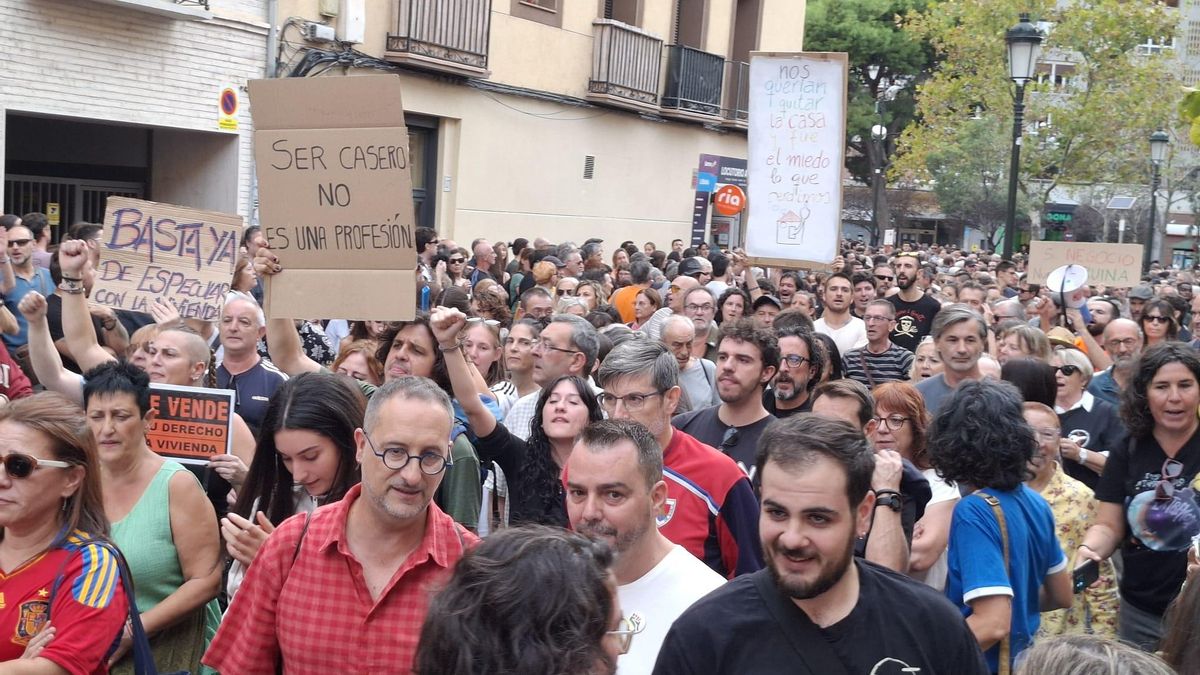 Manifestantes en Predicadores, cerca de la plaza de Santo Domingo.