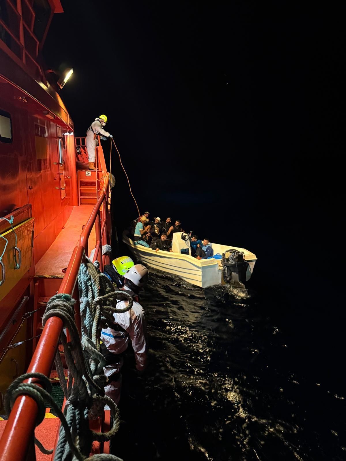 Rescat d'una pastera a Formentera