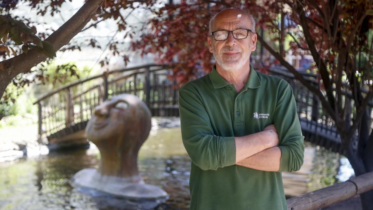 Antonio Jiménez, capataz del Zoo que recuperó la escultura del Hombre Río  para el Zoo.