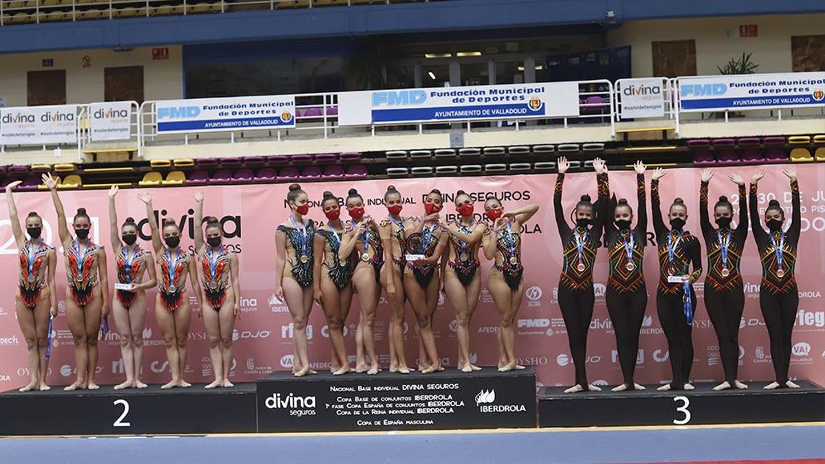 El Batistana Juvenil en lo alto del podio.