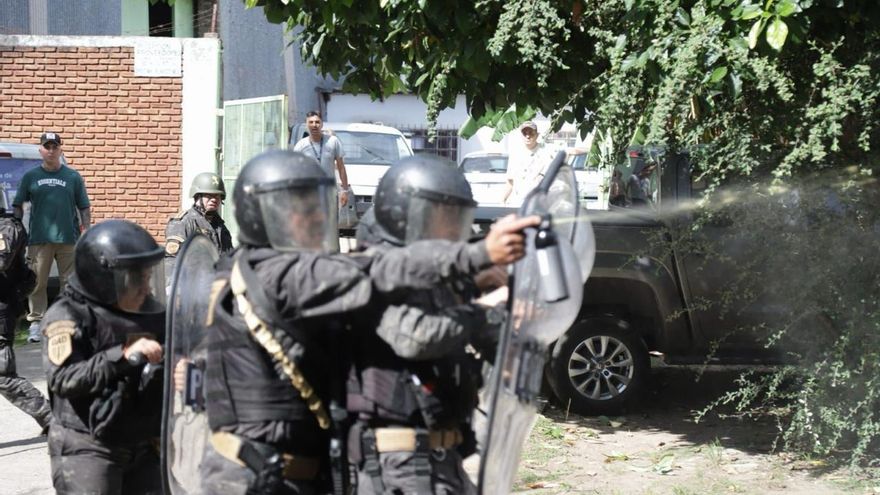 Denuncian represión en Quilmes durante una protesta por el proyecto que privatiza el estacionamiento y las fotomultas