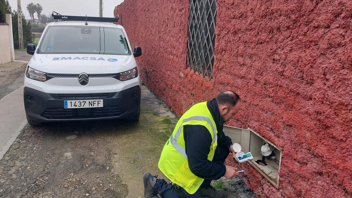 Emacsa instalará 2.180 contadores inteligentes de agua en zonas rurales del término municipal