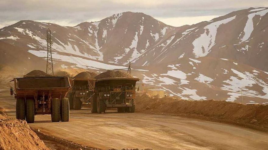 El lobby minero y la amenaza judicial obligan al Gobierno a dilatar la sanción de la reforma de la Ley de Glaciares