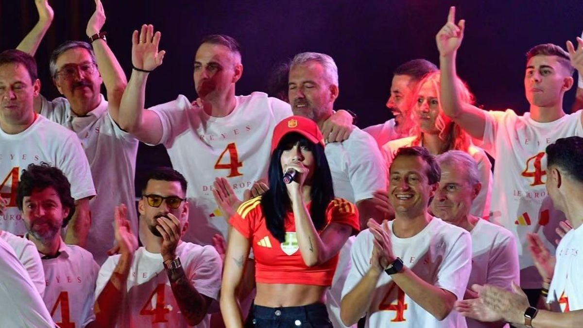 Arde Bogotá, Aitana, Ana Mena y Lola Índigo actuarán en Cibeles para celebrar la victoria de España en el Mundial