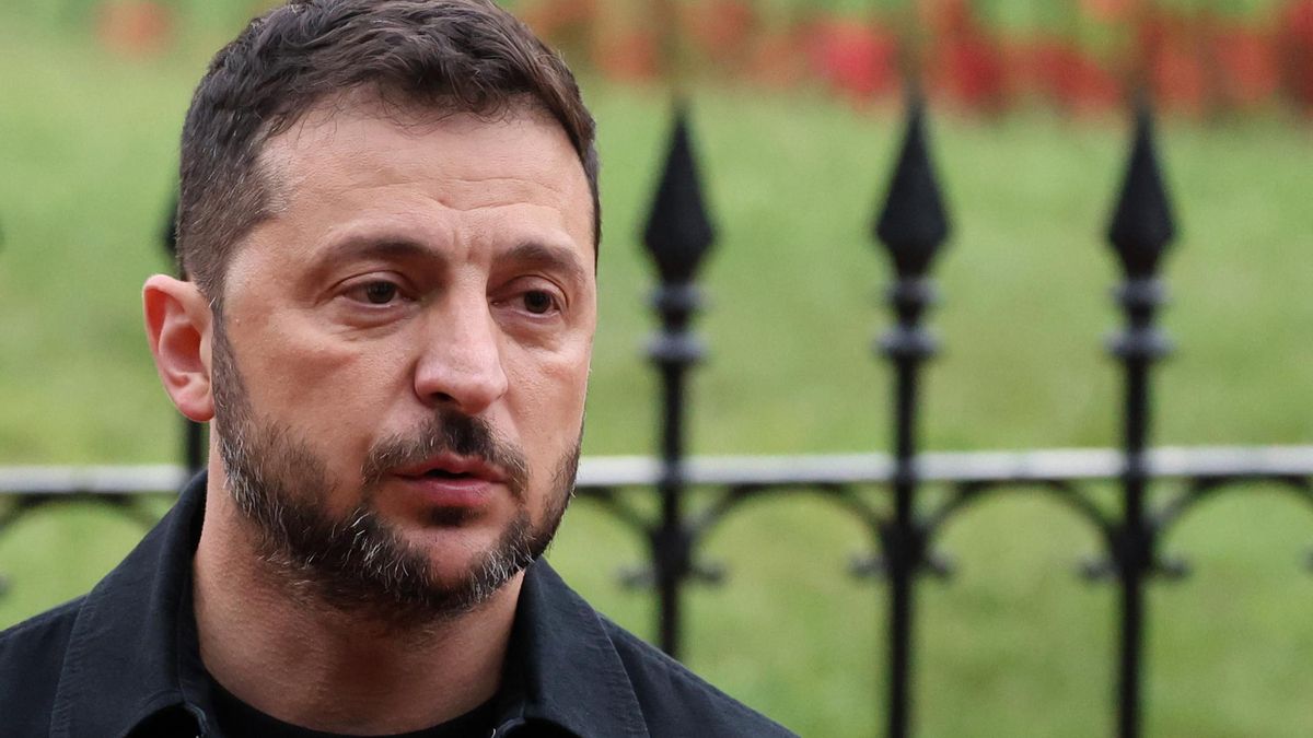 Zelenski responde a Putin tras insistir en que vaya a reunirse a Moscú: "Puede venir él a Kiev"