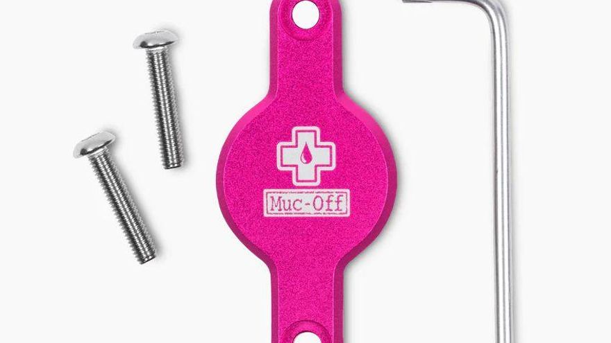 Con el soporte Secure Tag de Muc-Off, podrás rastrear la bici si te la roban o si se pierde