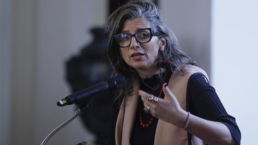 FOTO ARCHIVO. La relatora de la ONU para Palestina, Francesca Albanese, habla durante una rueda de prensa. EFE/ Carlos Ortega