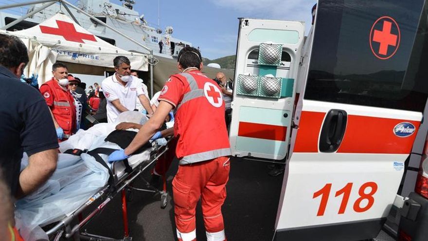 Aumentan a 31 los inmigrantes fallecidos tras un naufragio en el Mediterráneo