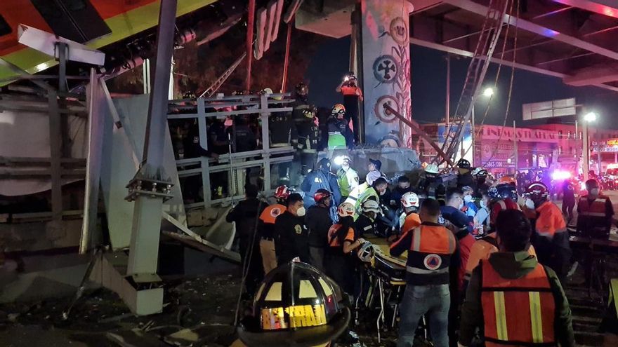 Al menos 23 muertos y cerca de 80 hospitalizados al desplomarse un tramo de metro en Ciudad de México