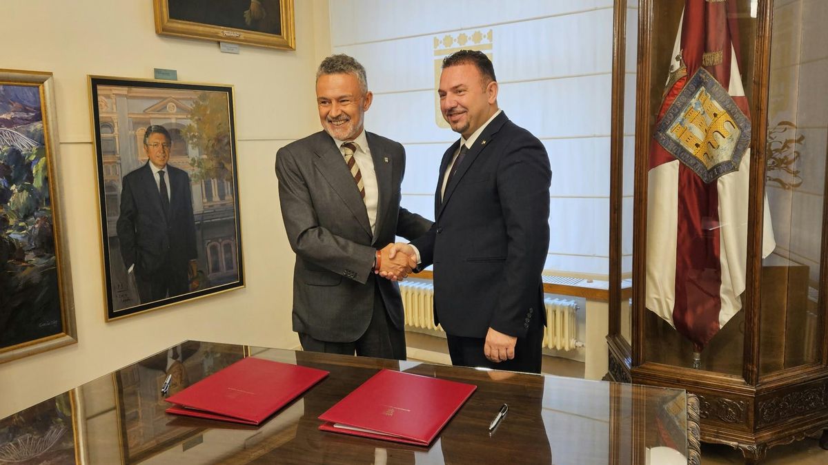 Firma del hermanamiento entre Logroño y Belén