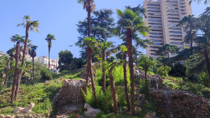 La cascada de la Montaña de los Gatos, en el Parque del Retiro.