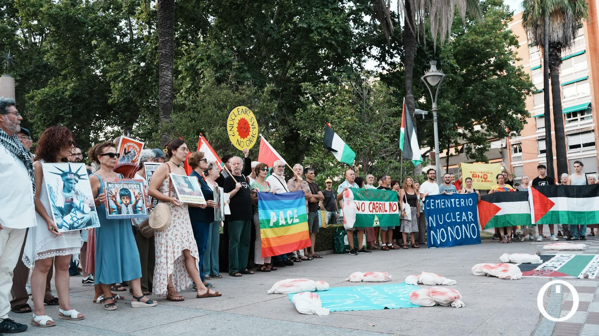 Concentración por el 80º aniversario del bombardeo de Hiroshima y Nagasaki, contra el rearme y las guerras.