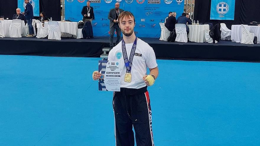 Antonio Romero y una medalla de oro histórica en el Parakickboxing europeo