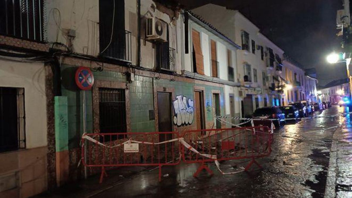 La casa derrumbada, la noche del 15 de noviembre de 2025 en que se vino abajo.