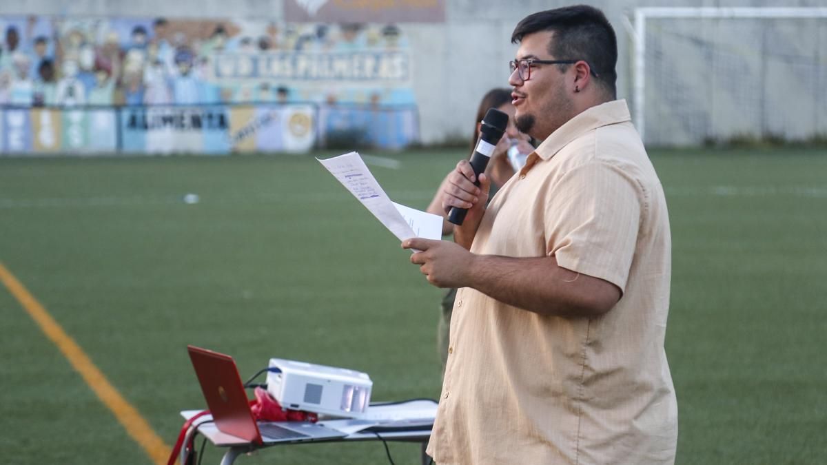 Homenaje a alumnos de Las Palmeras tras graduarse