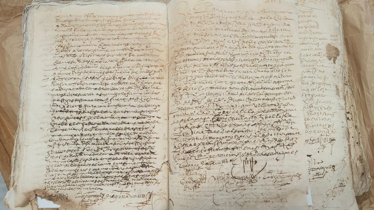 La Junta pide declarar "inexportable" un documento expoliado en Sevilla con la firma de Cervantes y que ahora se subasta