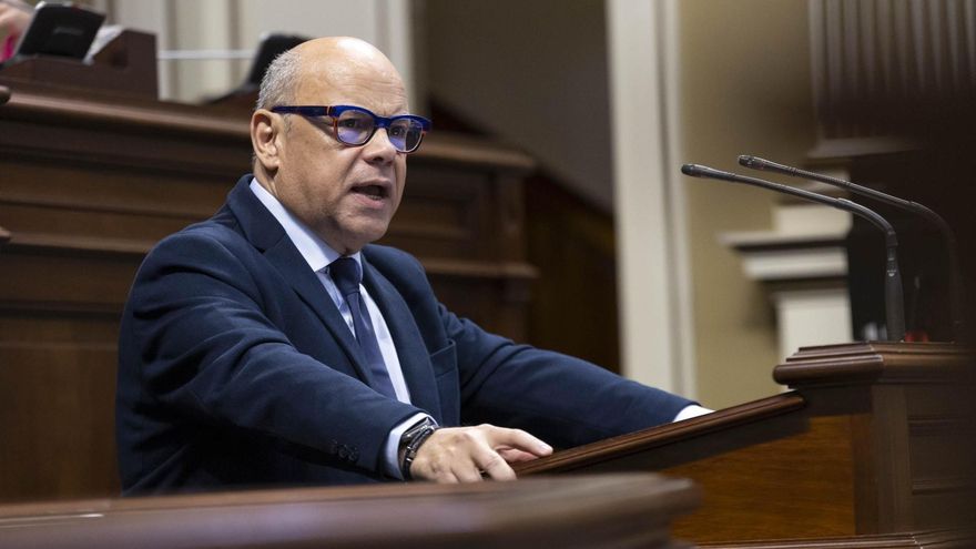 El portavoz de CC invita a Clavijo a hacer cambios en su Gobierno: "Si cree que debe mejorar sus equipos, hágalo"