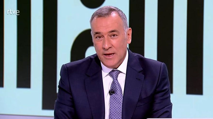 La Junta Electoral archiva la denuncia de Vox contra Xabier Fortes y su especial electoral en TVE