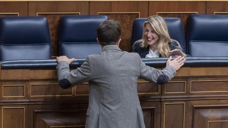 El portavoz de Sumar en el Congreso, Íñigo Errejón, y la vicepresidenta segunda y ministra de Trabajo, Yolanda Díaz