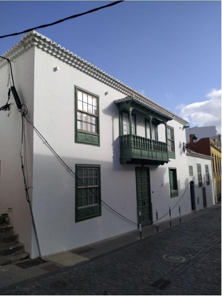 Domicilio y consulta del Dr. Gabriel Duque en la calle San Telmo de Santa Cruz de La Palma.