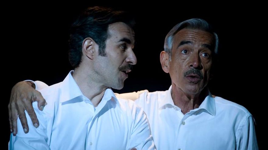 Daniel Muriel e Imanol Arias en una escena del capítulo 400 de 'Cuéntame'