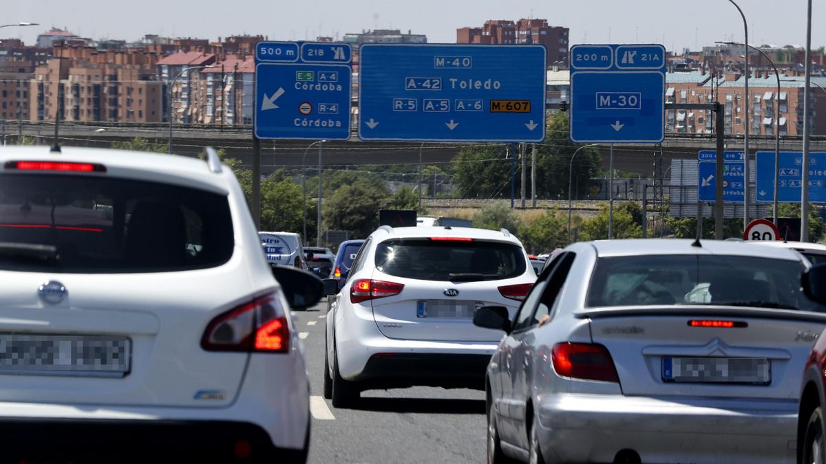 Vehículos en la M-40, en sentido salida de Madrid