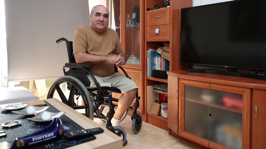 El choque entre administraciones pone en riesgo que Emilio y su familia sigan con su esencial ayuda a la vivienda