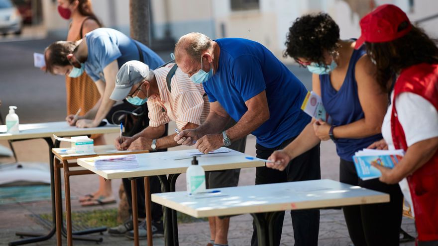 La Generalitat de Catalunya comenzó este jueves en la población de Terrassa (Barcelona), un cribado masivo y voluntario en dos carpas instaladas en la ciudad. 